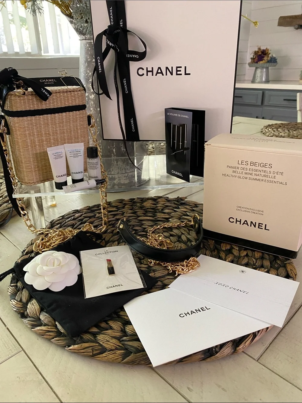 Chanel Limited Edition Les Beiges Essentials Summer Pouch